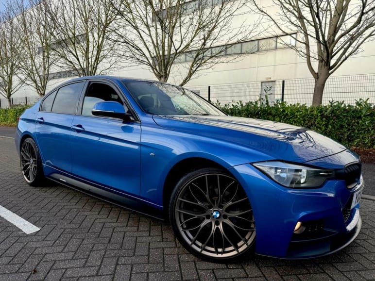 BMW 3 SERIES