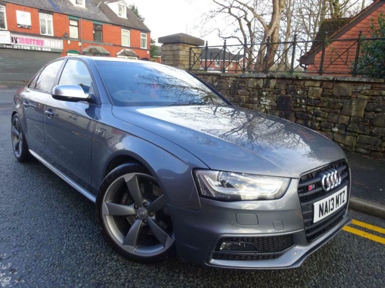 AUDI RS4