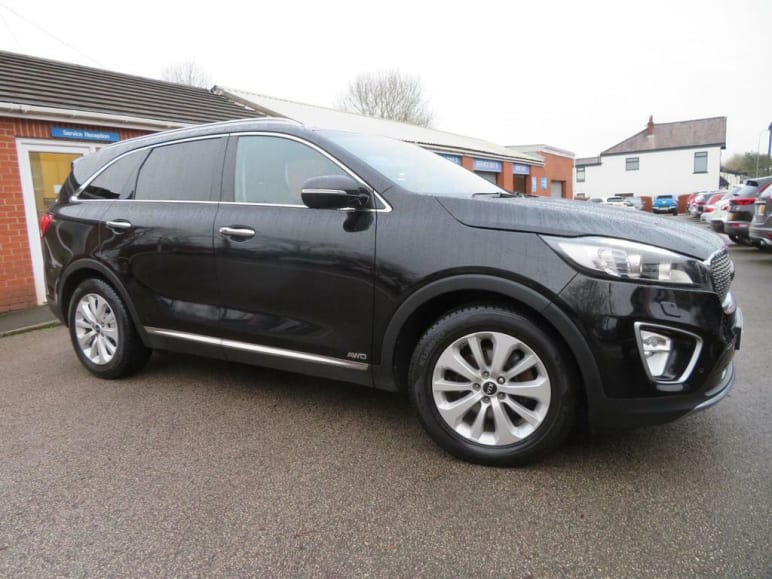 KIA SORENTO