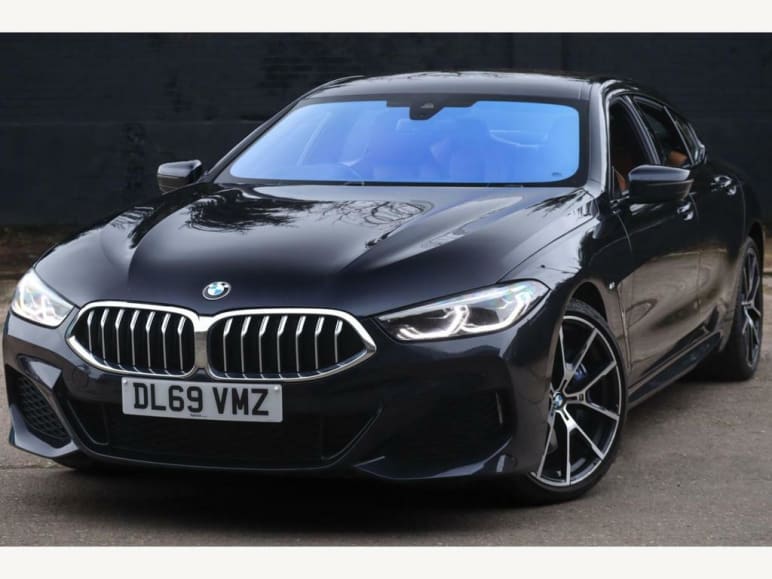 BMW 8 SERIES