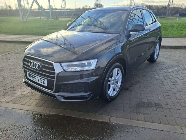 AUDI Q3