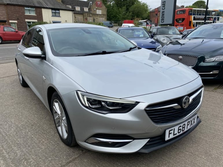 VAUXHALL INSIGNIA