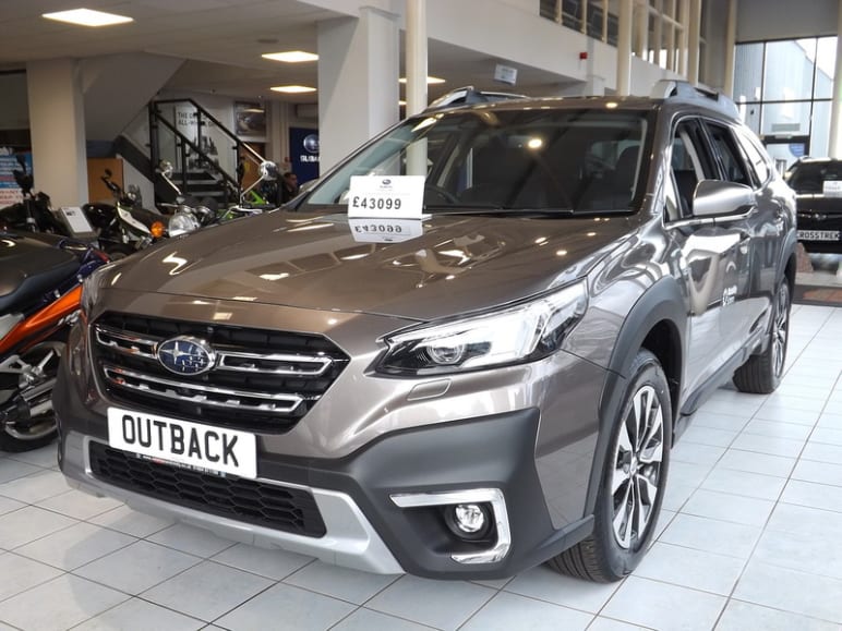 SUBARU OUTBACK
