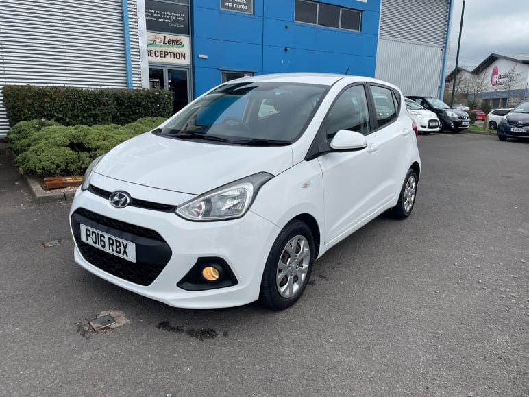 HYUNDAI I10