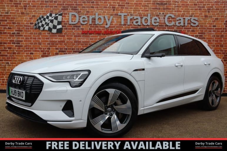 AUDI E-TRON