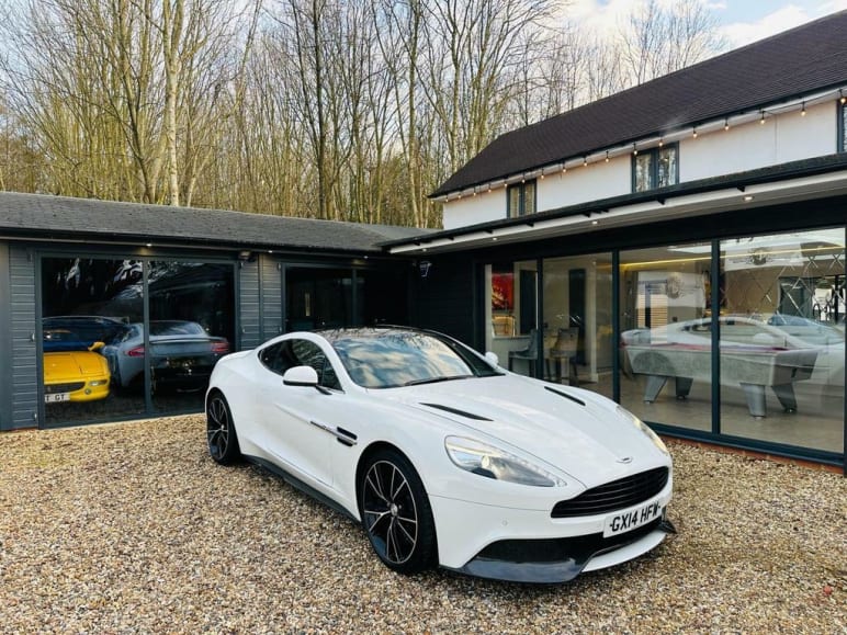 Aston Martin Vanquish