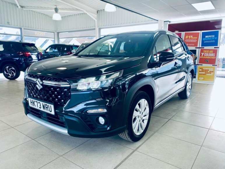SUZUKI S-CROSS