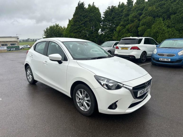 MAZDA 2