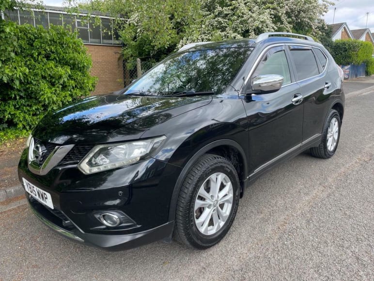 NISSAN X-TRAIL