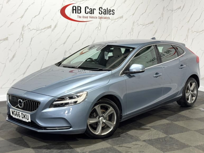 VOLVO V40