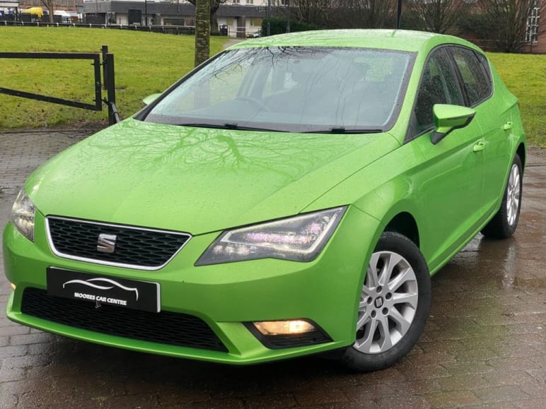 SEAT LEON