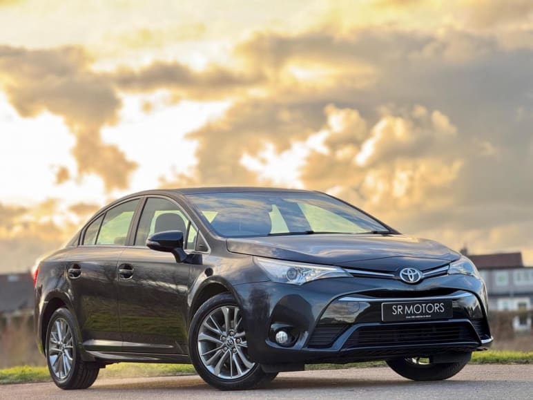 TOYOTA AVENSIS