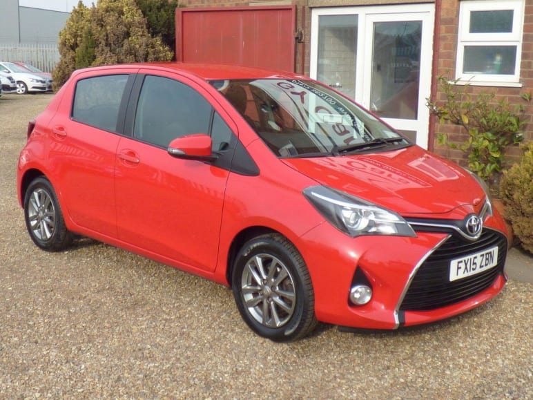 TOYOTA YARIS