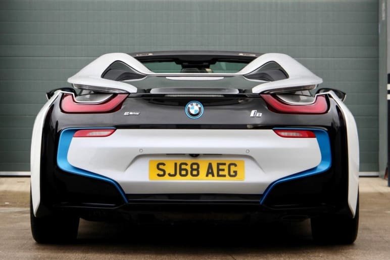 1.5 I8 ROADSTER 2d 369 BHP