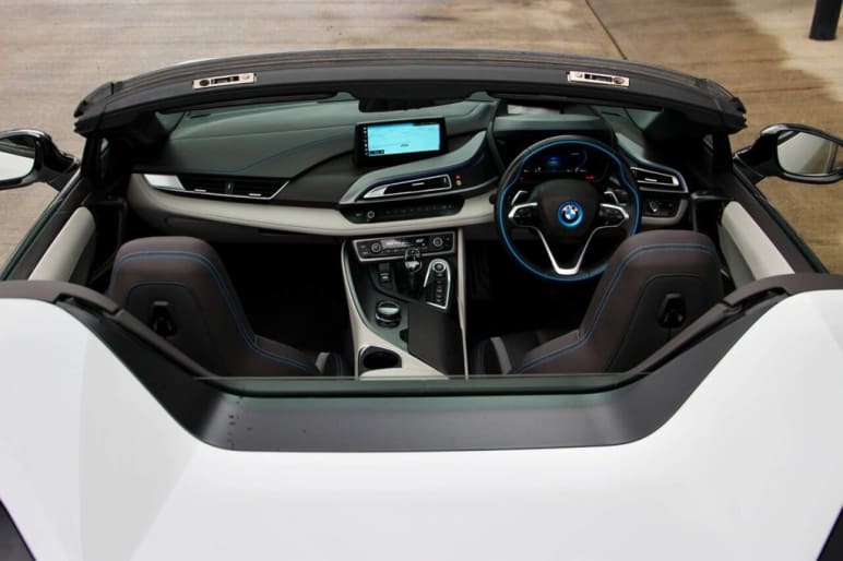 1.5 I8 ROADSTER 2d 369 BHP