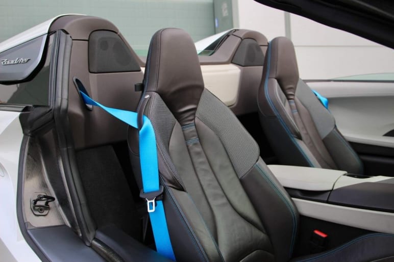 1.5 I8 ROADSTER 2d 369 BHP