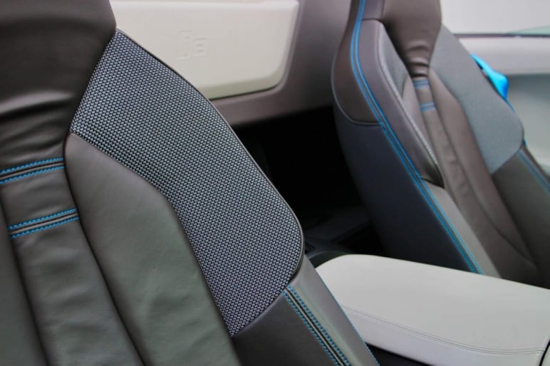 1.5 I8 ROADSTER 2d 369 BHP