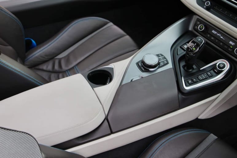 1.5 I8 ROADSTER 2d 369 BHP