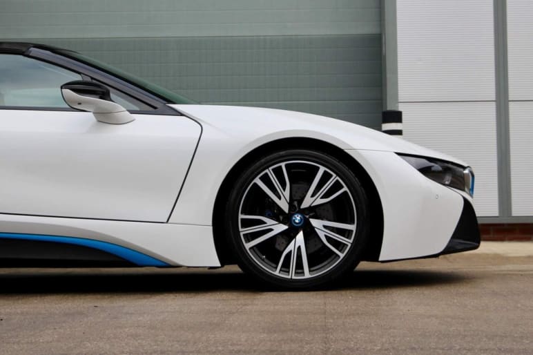1.5 I8 ROADSTER 2d 369 BHP