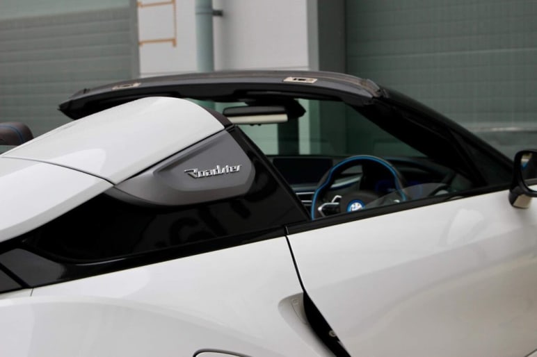 1.5 I8 ROADSTER 2d 369 BHP