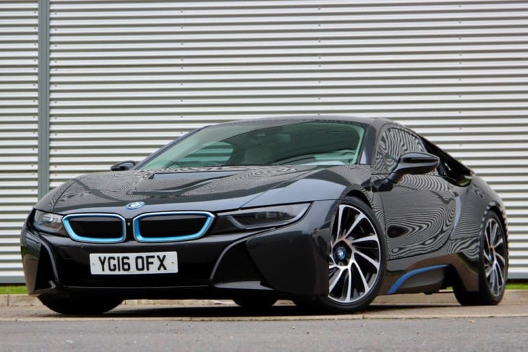 BMW I8
