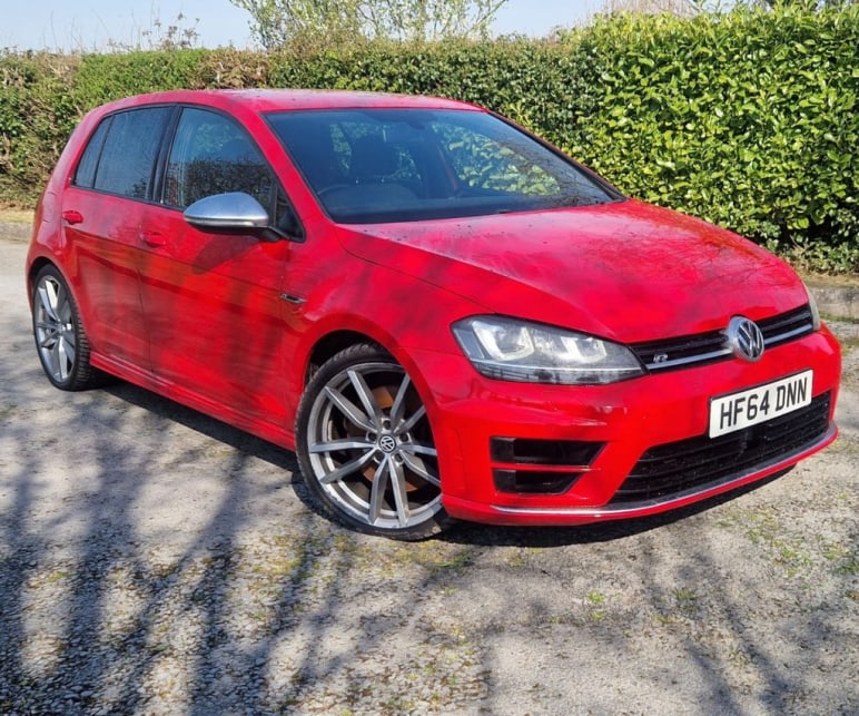 VOLKSWAGEN GOLF