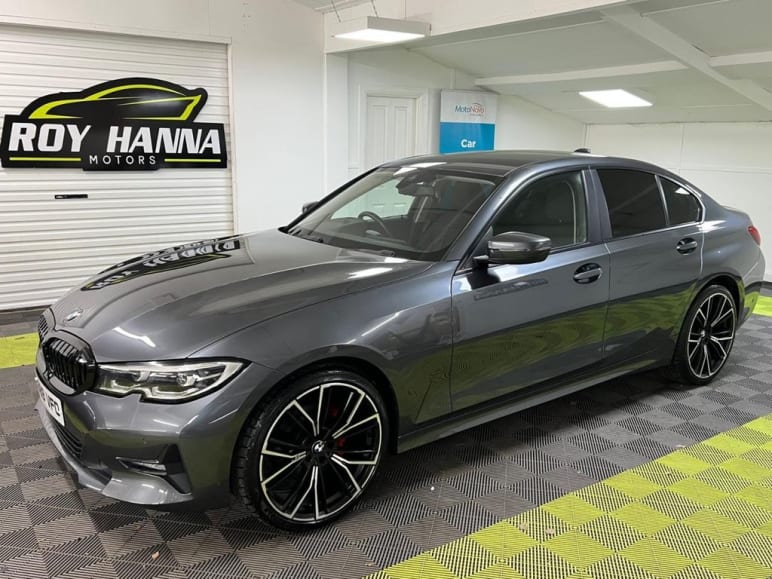 BMW 3 SERIES