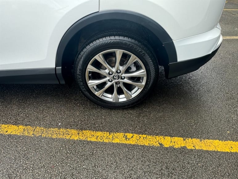 2.0 D-4D Excel SUV 5dr Diesel Manual Euro 6 (s/s) (143 ps)