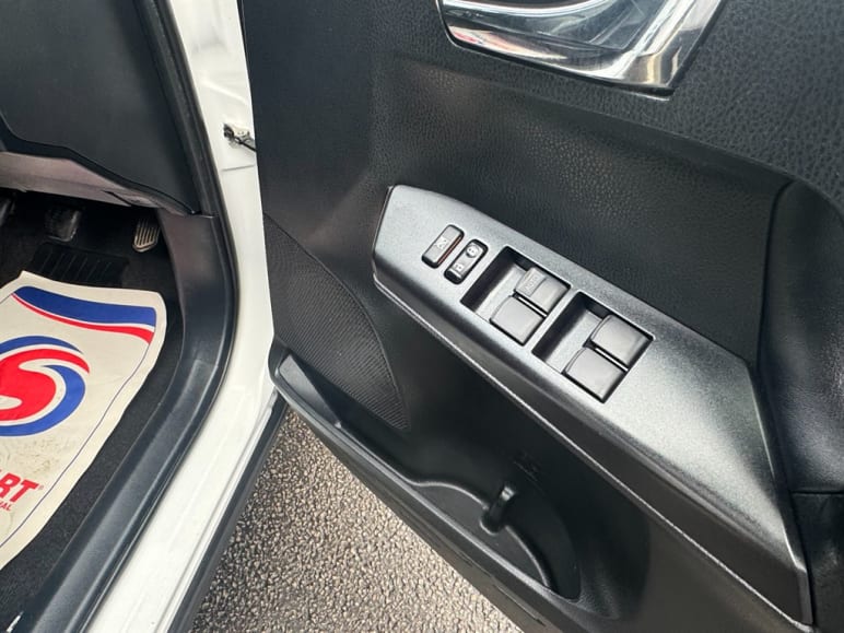 2.0 D-4D Excel SUV 5dr Diesel Manual Euro 6 (s/s) (143 ps)