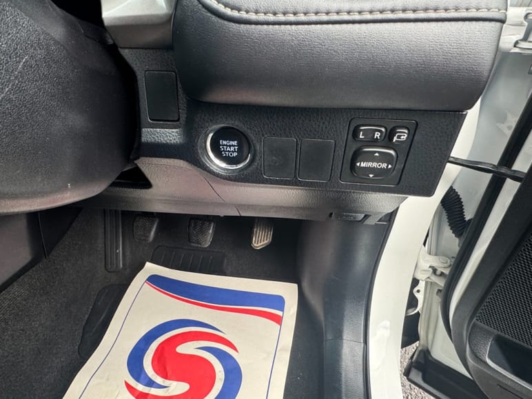 2.0 D-4D Excel SUV 5dr Diesel Manual Euro 6 (s/s) (143 ps)