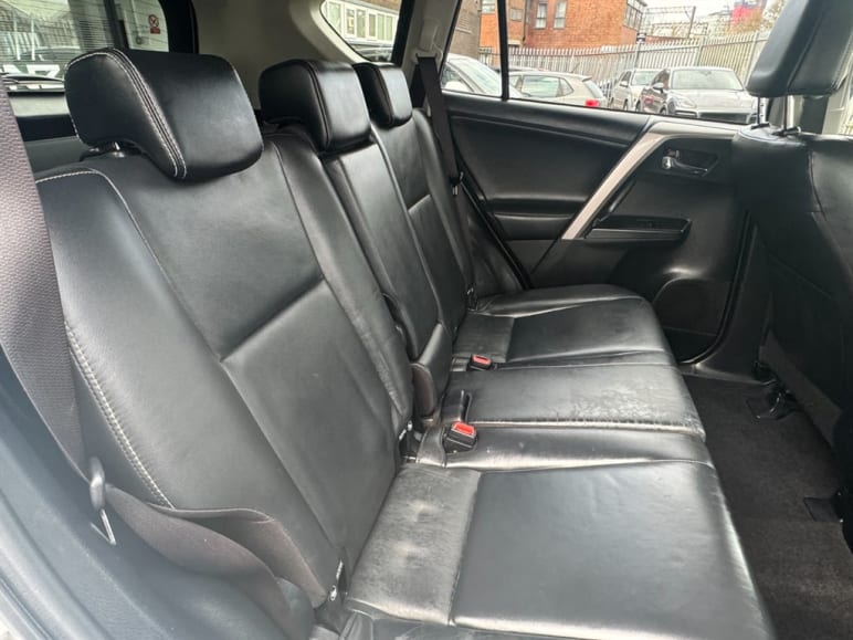 2.0 D-4D Excel SUV 5dr Diesel Manual Euro 6 (s/s) (143 ps)