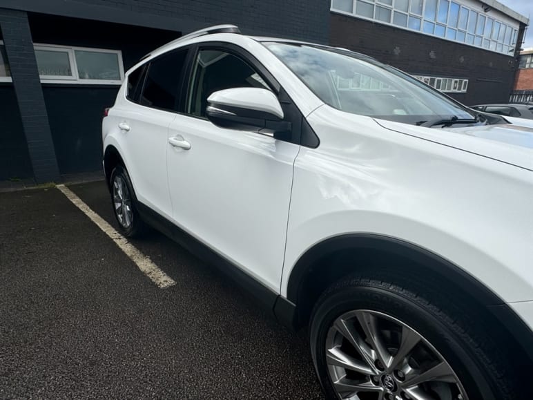 2.0 D-4D Excel SUV 5dr Diesel Manual Euro 6 (s/s) (143 ps)