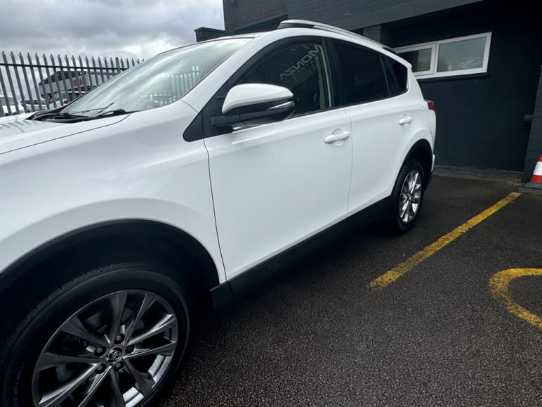 2.0 D-4D Excel SUV 5dr Diesel Manual Euro 6 (s/s) (143 ps)