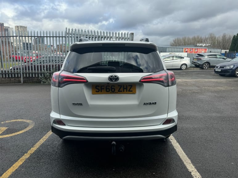 2.0 D-4D Excel SUV 5dr Diesel Manual Euro 6 (s/s) (143 ps)