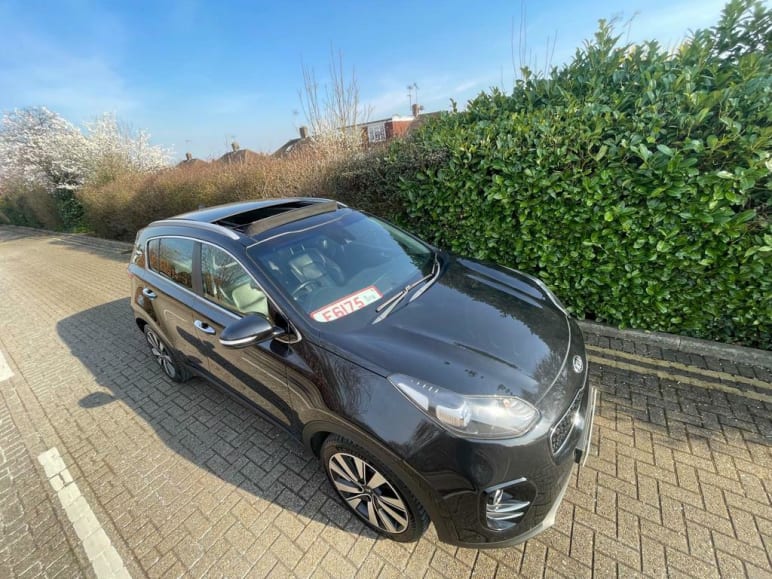 KIA SPORTAGE
