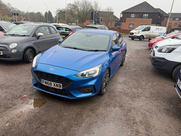 FORD FOCUS