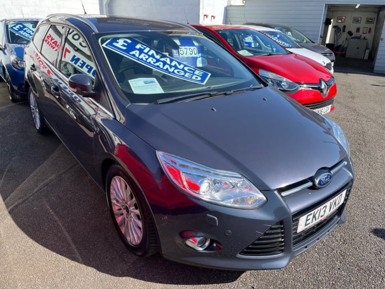 FORD FOCUS