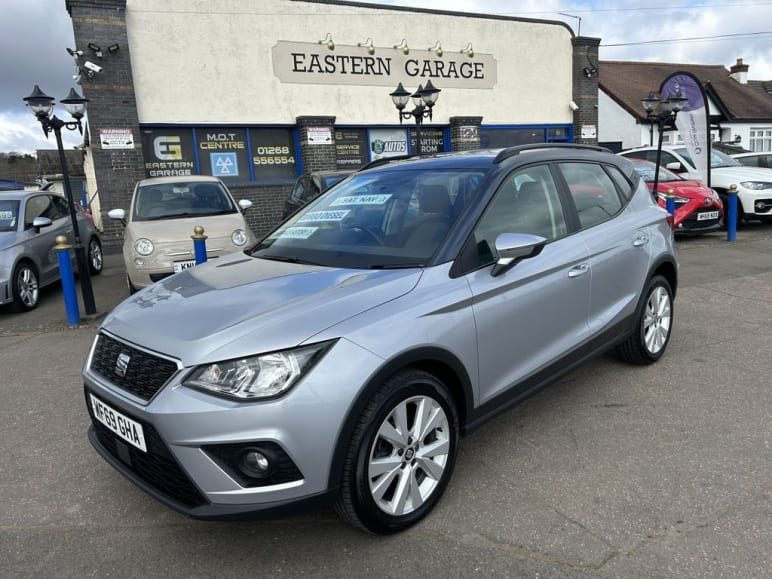 Seat Arona