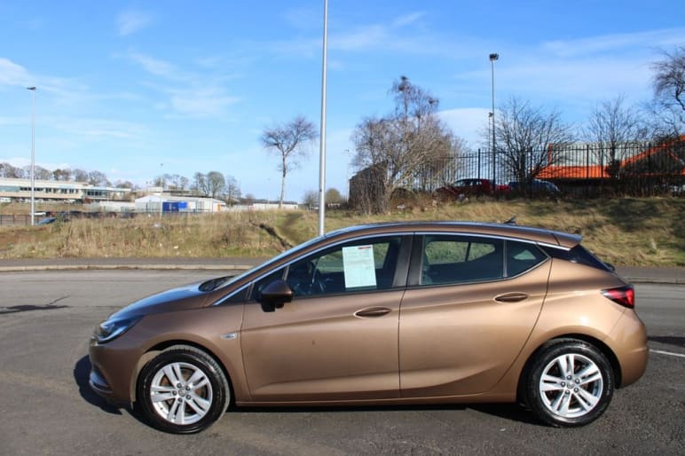VAUXHALL ASTRA
