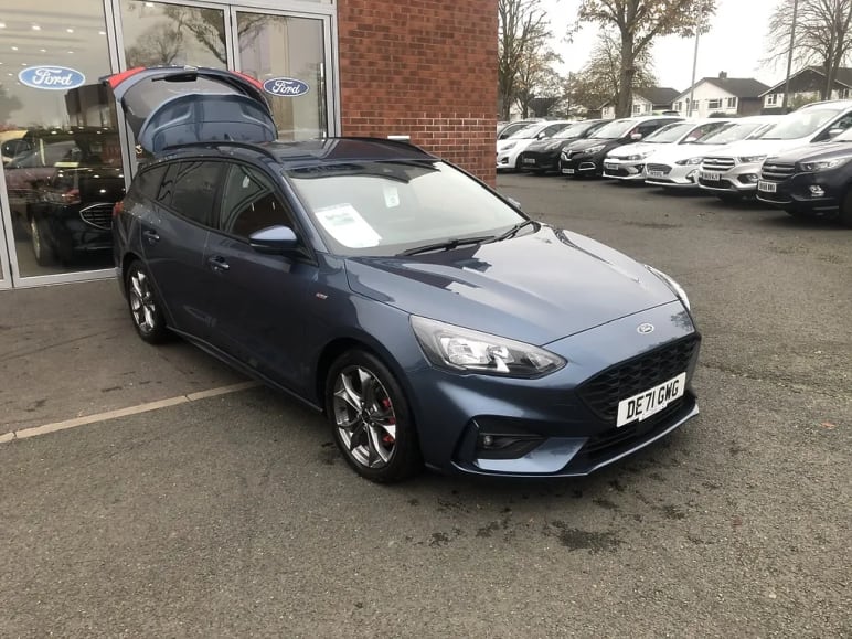 FORD FOCUS