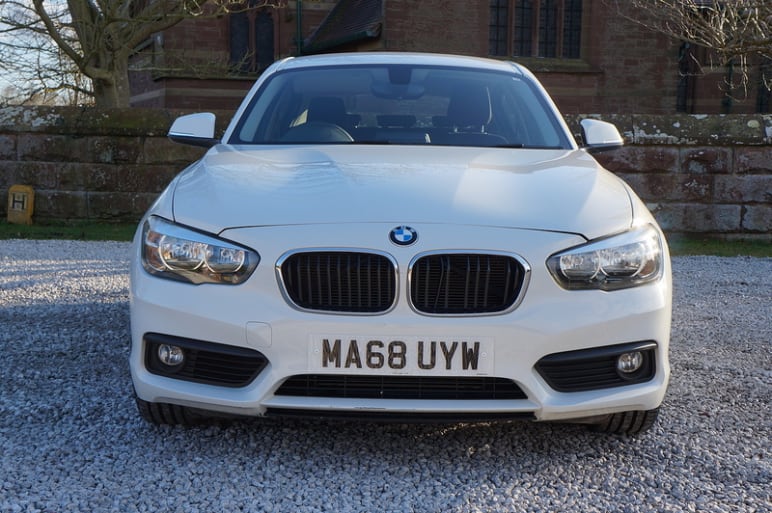 BMW 1 SERIES