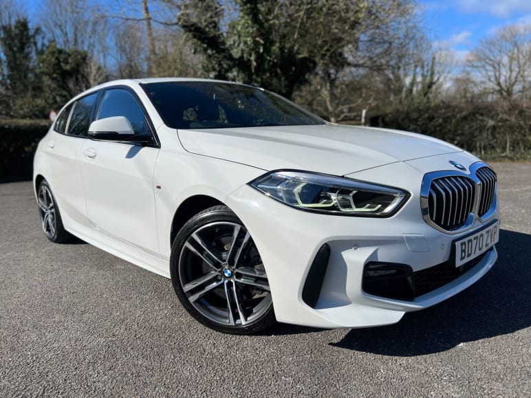 BMW 1 SERIES
