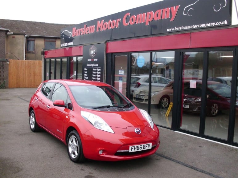 NISSAN LEAF