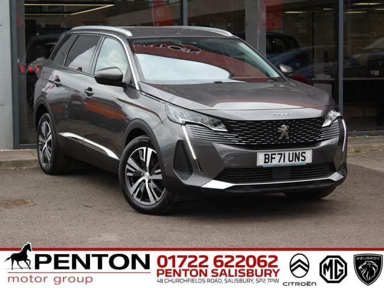 PEUGEOT 5008