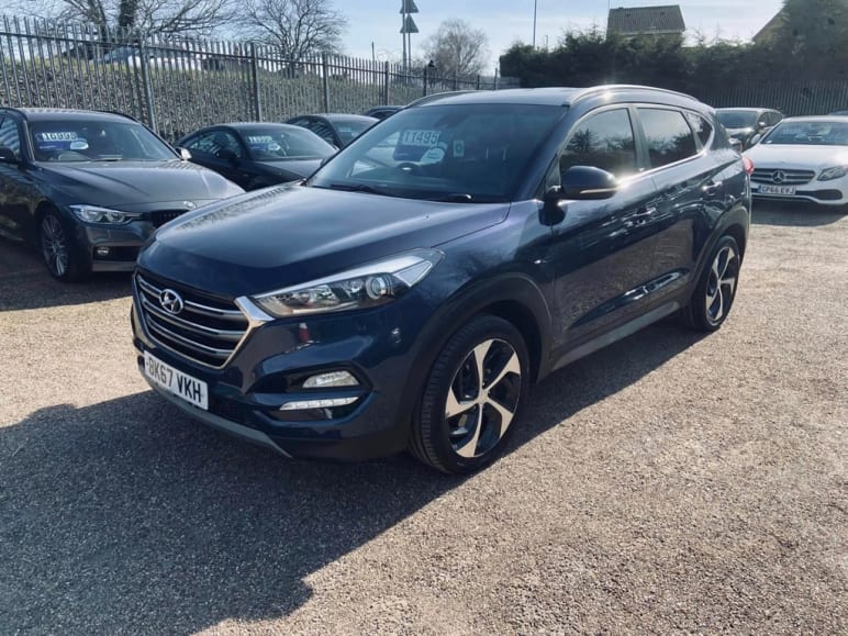 HYUNDAI TUCSON