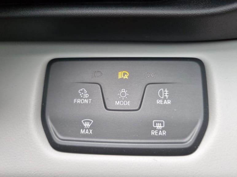 250kW Premium 79kWh AWD 5dr Auto