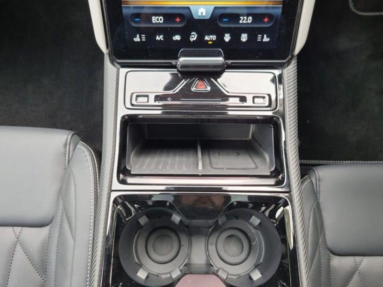 250kW Premium 79kWh AWD 5dr Auto