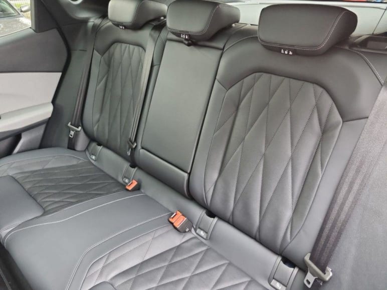 250kW Premium 79kWh AWD 5dr Auto