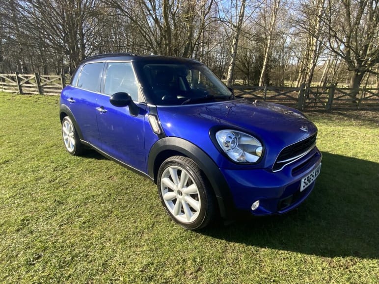 MINI COUNTRYMAN