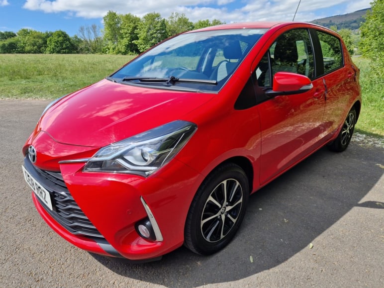 TOYOTA YARIS